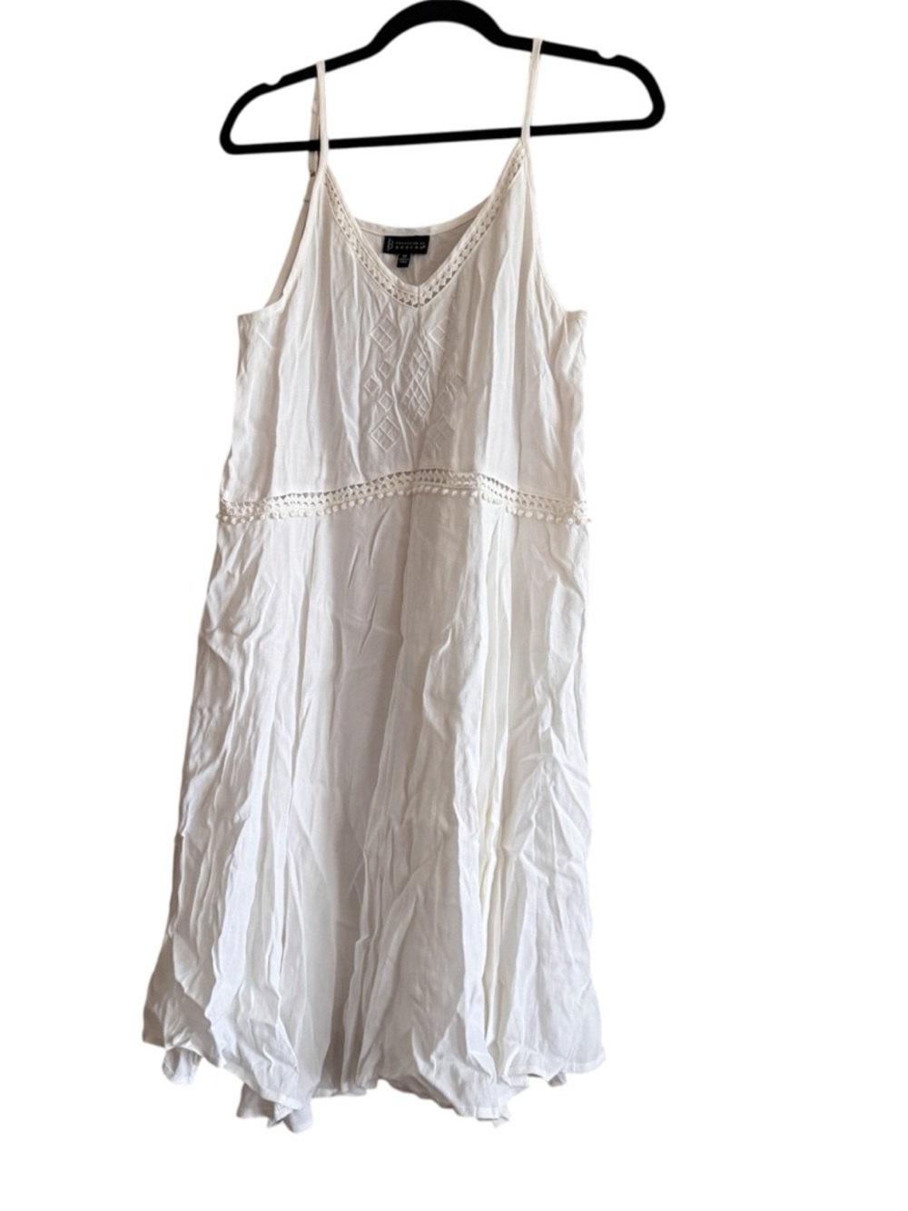 💜4/$40 bobeau White Flowy Dress with Lattice Trim